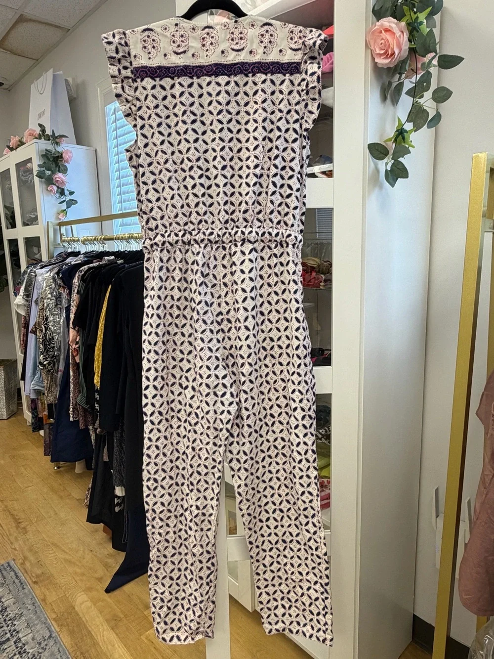 Xirena Liam Sand Castle Jumpsuit Sz M‎ Ruffle Drawstring Pockets EUC MSRP: $338